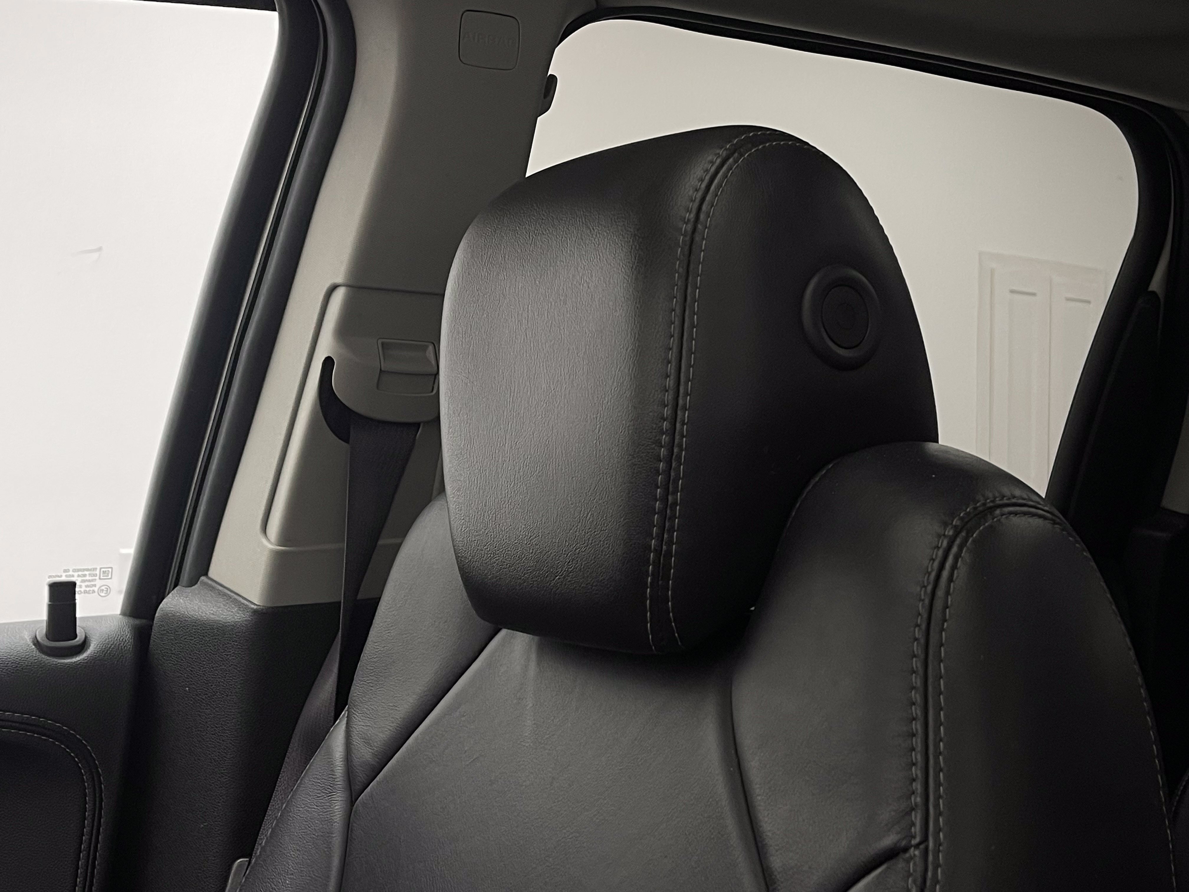 Used 2015 GMC Acadia SLT FWD image 44