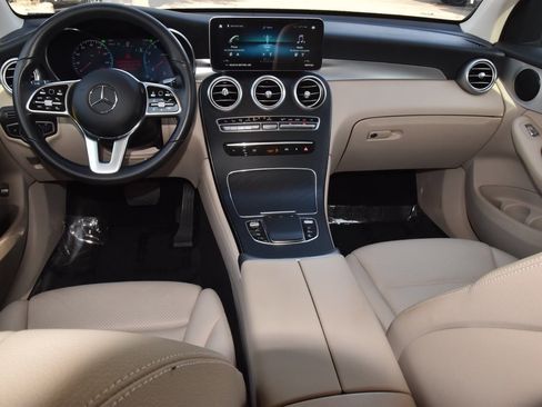 Used 2022 Mercedes-Benz GLC 300 image 16