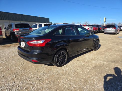 Used 2014 Ford Focus SE image 3
