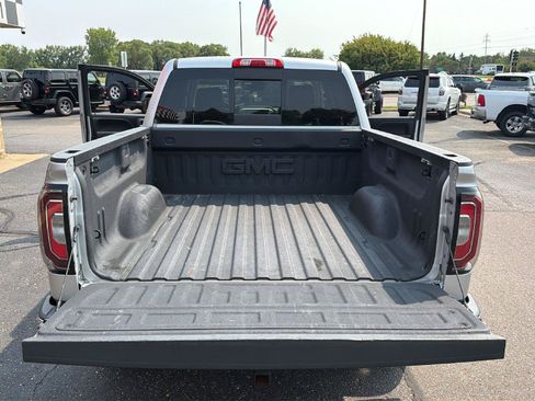 Used 2018 GMC Sierra 1500 SLT AWD/4WD image 25