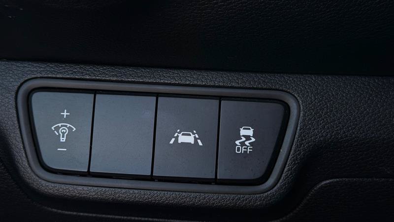 Used 2021 Kia Forte LXS FWD image 25