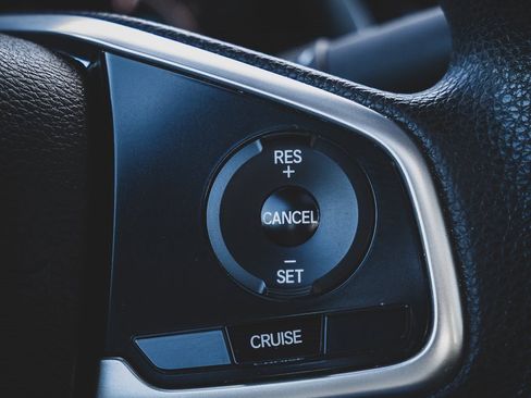 Used 2016 Honda Civic EX image 5