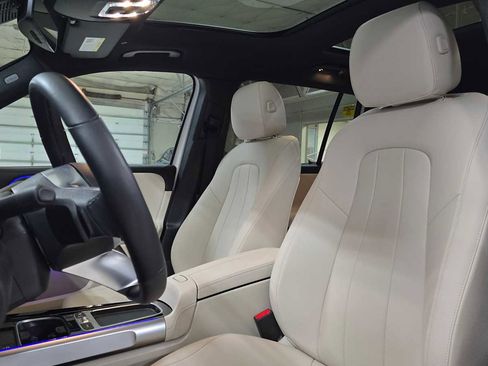 Certified 2025 Mercedes-Benz GLB 250 GLB 250 image 22