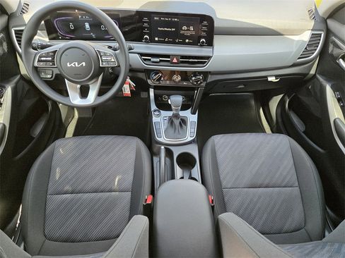 New 2026 Kia Seltos LX image 17