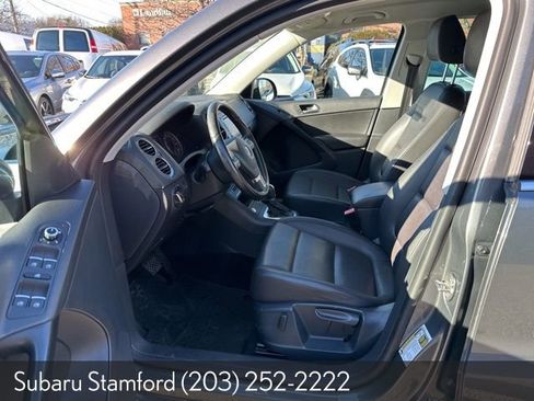 Used 2014 Volkswagen Tiguan SE image 22