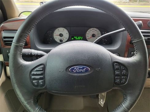 Used 2006 Ford F350 4x4 Crew Cab DRW Super Duty image 23