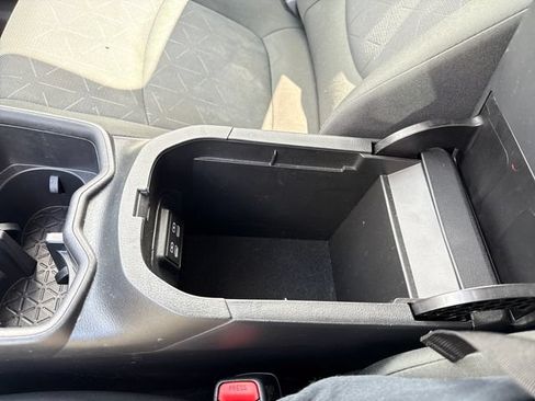 Used 2024 Toyota RAV4 XLE FWD image 25