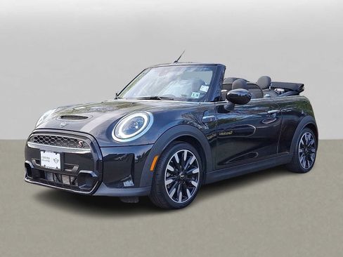 Used 2023 MINI Cooper S FWD image 1
