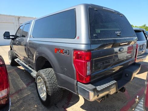 Used 2022 Ford F250 Lariat w/ Lariat Value Package AWD/4WD image 3