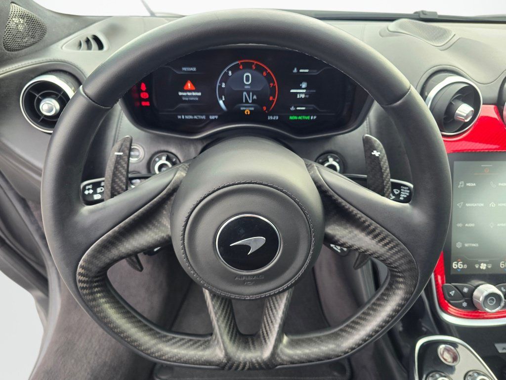 Used 2022 McLaren GT RWD image 14