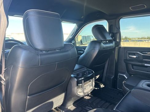 Used 2019 RAM 3500 Laramie image 19