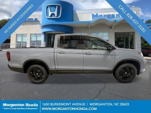 New 2026 Honda Ridgeline Black Edition image 9