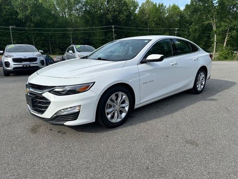 Used 2023 Chevrolet Malibu LT FWD image 2