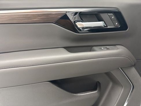 New 2026 Chevrolet Tahoe LS w/ LPO, Dark Essentials Package image 25