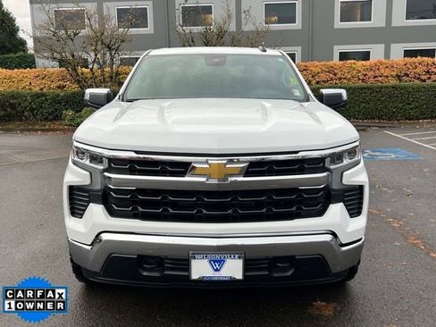 Used 2025 Chevrolet Silverado 1500 LT image 2