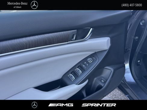 Used 2020 Honda Accord EX image 12