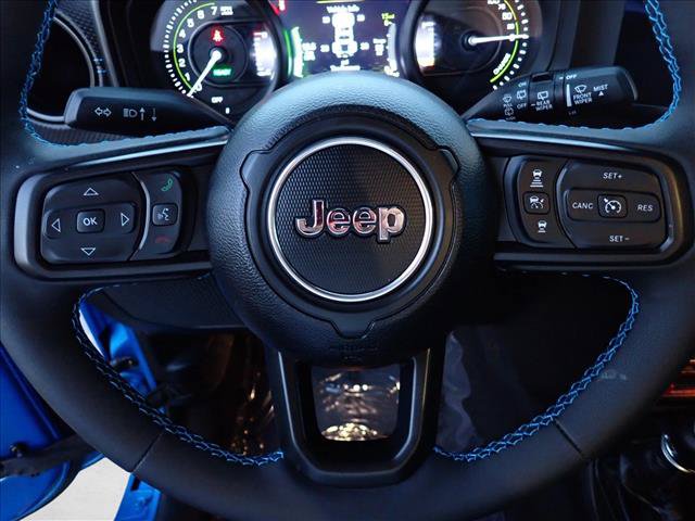 Used 2024 Jeep Wrangler Unlimited Rubicon 4xe w/ Safety Group AWD/4WD image 15