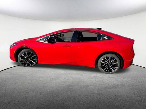 New 2026 Toyota Prius Plug-In Hybrid image 7
