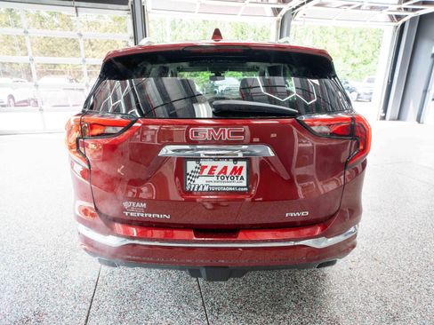 Used 2020 GMC Terrain Denali w/ Denali Premium Package AWD/4WD image 3