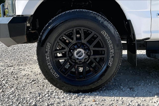 Used 2020 Ford F350 XL w/ STX Appearance Package AWD/4WD image 8