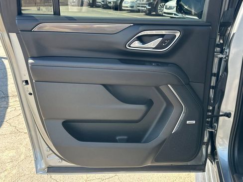 Used 2024 GMC Yukon XL AT4 w/ Technology Package AWD/4WD image 22