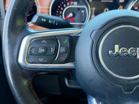 Used 2020 Jeep Gladiator Rubicon w/ Dual Top Group AWD/4WD image 22