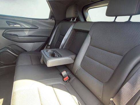 Used 2023 Chevrolet TrailBlazer RS FWD image 38