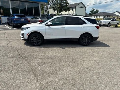 Used 2022 Chevrolet Equinox RS w/ RS Leather Package AWD/4WD image 17