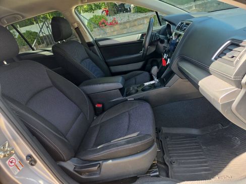 Used 2018 Subaru Outback 2.5i Premium AWD/4WD image 25