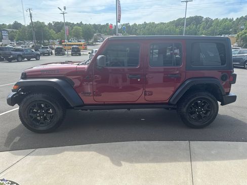 Used 2022 Jeep Wrangler Unlimited Sport AWD/4WD image 5