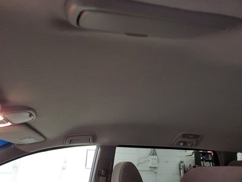 Used 2009 Toyota Sienna LE FWD image 21