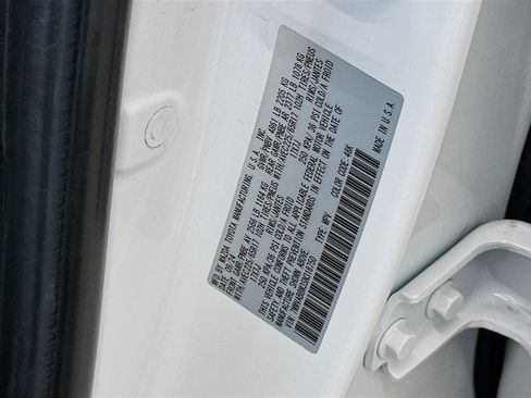 Used 2025 MAZDA CX-50 AWD 2.5 S w/ Preferred Package image 12