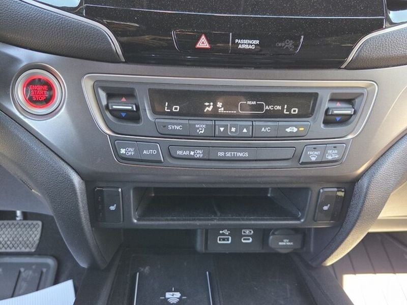 Used 2025 Honda Passport EX-L image 21