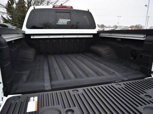 Certified 2024 Nissan Frontier SV w/ SV Convenience Package image 7