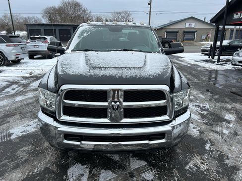 Used 2018 RAM 2500 Tradesman w/ Chrome Appearance Group image 2