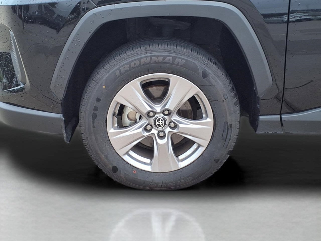 Used 2025 Toyota RAV4 XLE AWD/4WD image 10