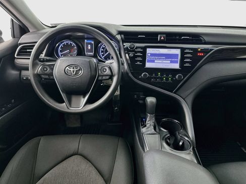 Used 2019 Toyota Camry LE FWD image 21