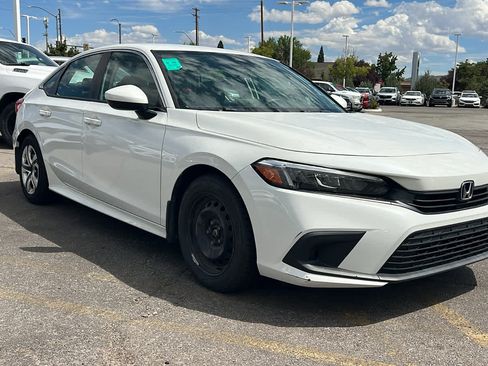 Used 2022 Honda Civic LX image 3