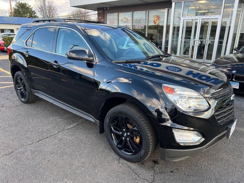 Used 2017 Chevrolet Equinox LT w/ Midnight Edition AWD/4WD image 4
