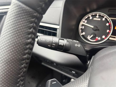 New 2026 Mitsubishi Outlander SE image 14