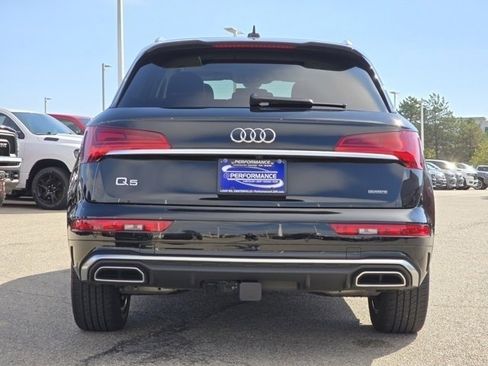 Used 2023 Audi Q5 2.0T Prestige w/ Prestige Package image 32