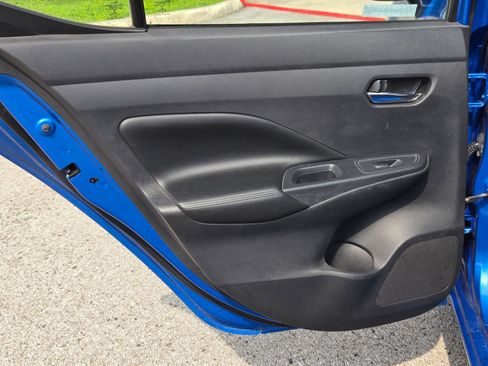 Used 2020 Nissan Versa SV FWD image 15