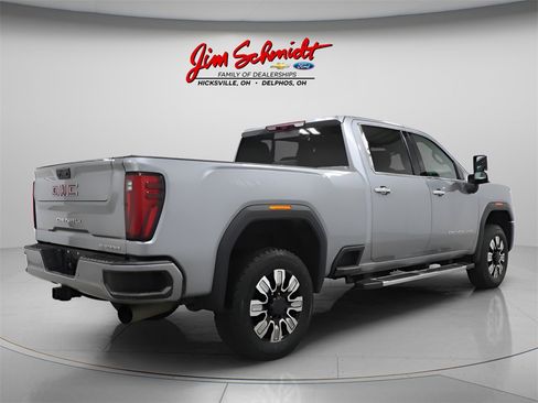 Used 2024 GMC Sierra 2500 Denali w/ Technology Package image 6
