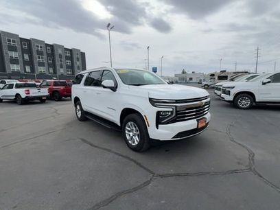 Used 2025 Chevrolet Suburban LT w/ Comfort Package