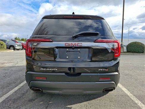 Used 2022 GMC Acadia AT4 w/ Technology Package image 5