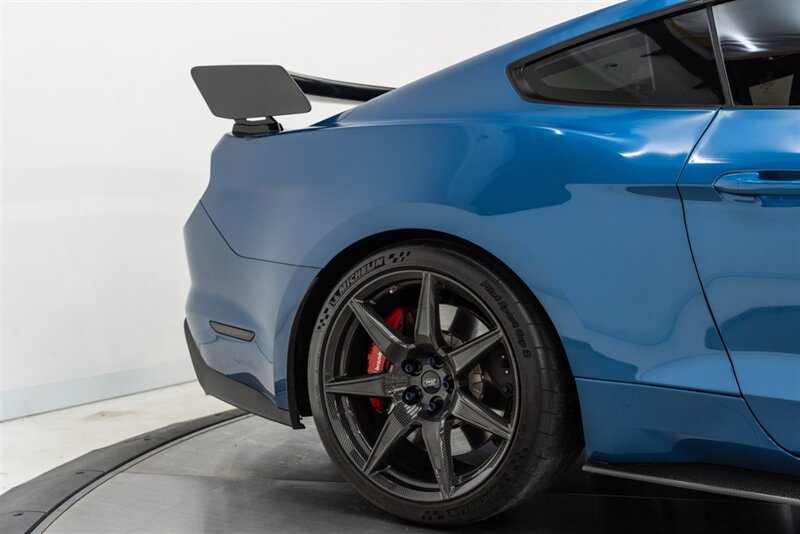Used 2021 Ford Mustang Shelby GT500 w/ Carbon Fiber Track Pack RWD image 24
