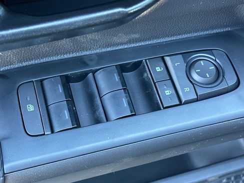 New 2026 Toyota Tacoma SR5 image 14