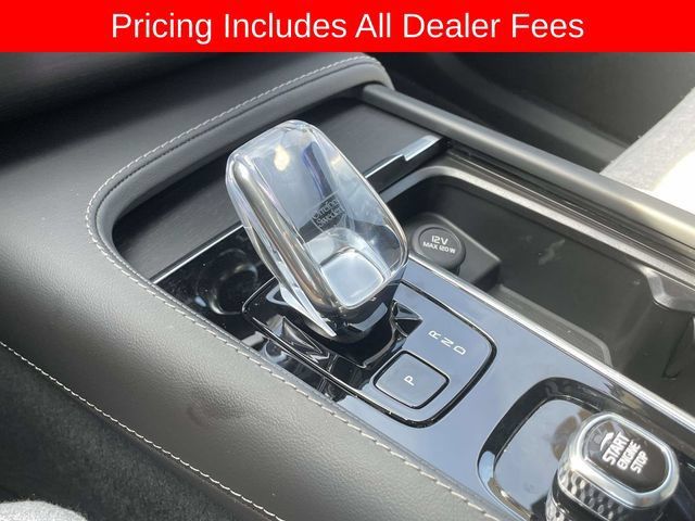 Used 2025 Volvo XC90 T8 Ultra w/ Protection Package Premier AWD/4WD image 38