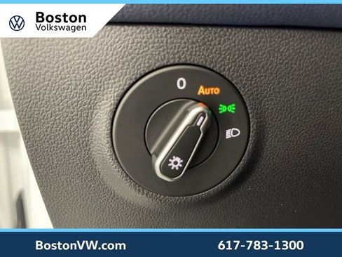 Used 2025 Volkswagen Taos SEL w/ Black Wheel Plus Package image 15