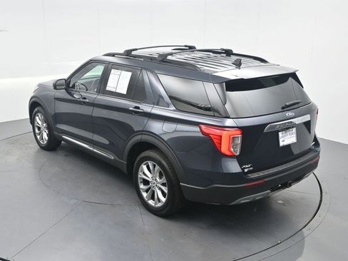 Used 2023 Ford Explorer XLT w/ Equipment Group 202A AWD/4WD image 31